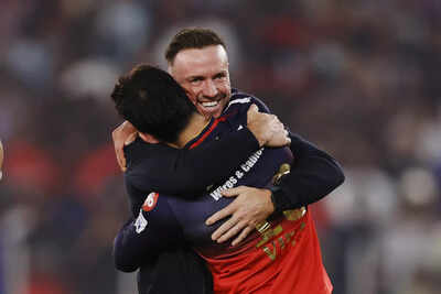 ‘Equally yours, biscotti’: Virat Kohli shares IPL trophy with AB de Villiers after RCB’s historic win | Cricket News