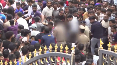 At least 7 dead, over 25 hurt in Bengaluru stampede during RCB victory parade | India News