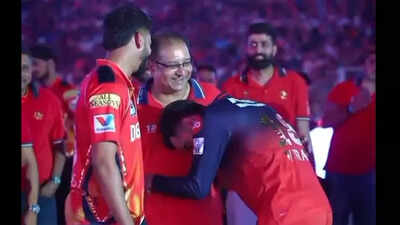 Virat Kohli’s gesture to Shreyas Iyer’s father wins hearts after RCB’s historic IPL triumph – Watch | Cricket News