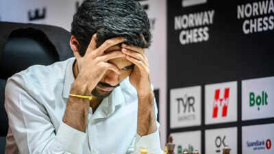 Norway Chess 2025: D Gukesh, Magnus Carlsen win to setup thrilling final round; separated by 0.5 points | Chess News