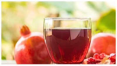 Drinking just one cup of Pomegranate juice everyday can prevent heart blockage