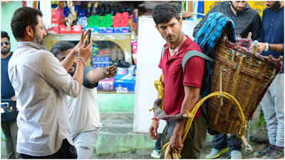 Abhishek Kapoor shares RARE memory with Sushant Singh Rajput on actor’s 5th death anniversary; tributes with an emotional note: Will always be ur biggest fan brother | Hindi Movie News