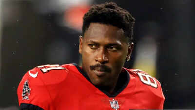 Antonio Brown blames media after murder charge: “They control everything” | NFL News