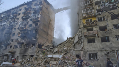 Russia pounds Kyiv with drones, missiles; 14 killed, 30 apartments destroyed in attack – watch video