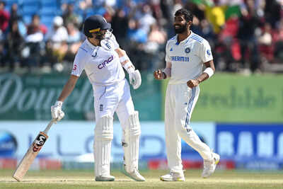 ‘Absurd mentality of English cricket’: Former England cricketer hilariously trolled for calling India Tests ‘warm-up for the Ashes’ | Cricket News