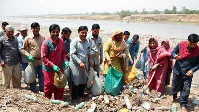 Arsenic, plastic in Indus: Ladakh launches army-civilian cleaning drive | India News