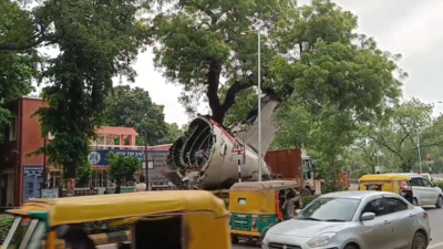 Air India Flight 171 Wreckage Mishap: Truck Gets Stuck, Causing Traffic Chaos in Ahmedabad | Ahmedabad News