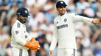 Drama at Headingley! Rishabh Pant loses his cool after umpire denies ball change, throws ball in frustration – WATCH | Cricket News