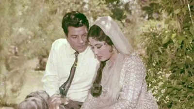 When Nargis said Meena Kumari loved Dharmendra passionately: ‘If she ever turned madly in love for someone…’ | Hindi Movie News