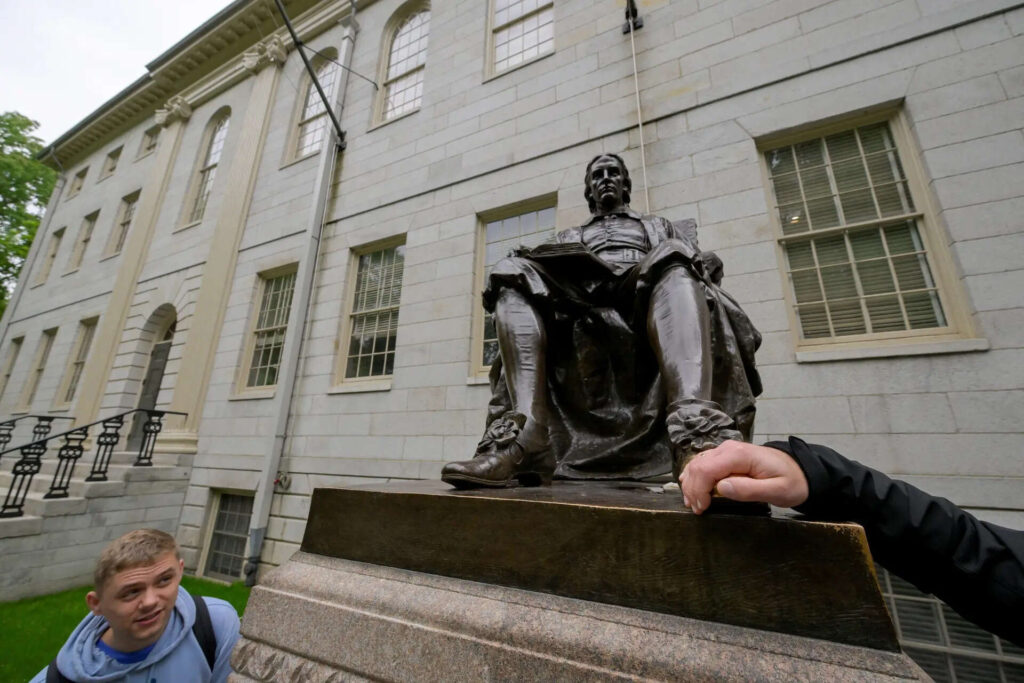 Harvard and University of Toronto make contingency plan for international students, ET Education