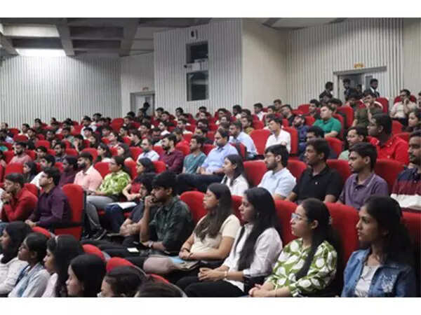 More non-engineering students breach B-school wall, Education News, ET Education