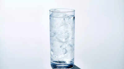 Is drinking cold water bad for your health? Know its risks and benefits |