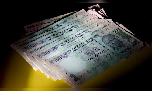 Rupee falls 8 paise to 85.70 against US dollar in early trade