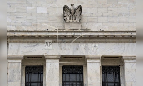 Traders pile into bets that next Fed Chair will slash rates