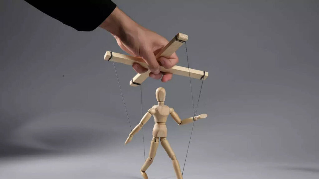 5 clever reverse psychology tricks to manipulate others