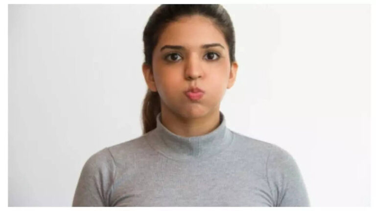 5 Yoga asanas for reducing face fat