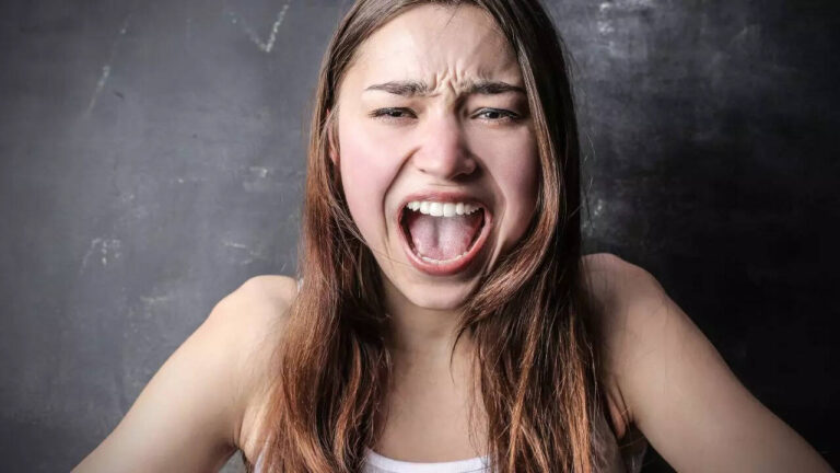 5 silent ways anger is ruining your life without you realizing it
