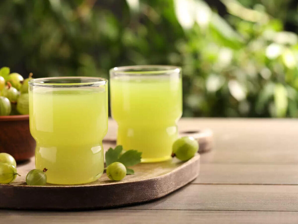 5 reasons to begin the day with Amla and Ginger shots