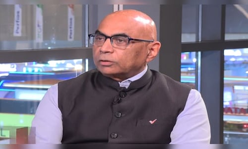 Yes Bank shares in focus after MD & CEO Prashant Kumar gets an extension