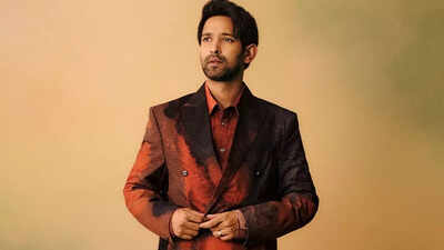 Vikrant Massey opens up about renting luxury designer outfits to attend Bollywood parties and events initially: ‘My wife said, it’s our expense for an entire month’ | Hindi Movie News