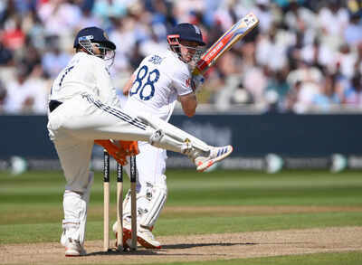 IND vs ENG: ‘New shot, huh?’ – Rishabh Pant pokes fun at Harry Brook after England batter does the unthinkable – Watch | Cricket News