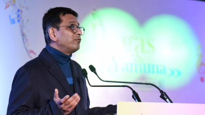 Govt officials balk at interfering in ex-CJI home row | India News