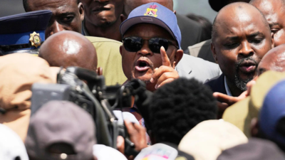 Top South African official accuses police minister of colluding with crime syndicates