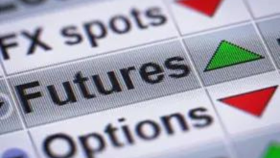 Retail F&O traders lose Rs 1.1 lakh crore in FY25, 41% rise