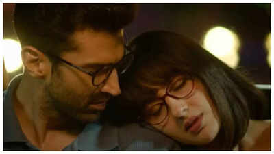 Aditya Roy Kapur’s Metro In Dino Set to Surpass Ok Jaanu’s Lifetime Collection | Hindi Movie News