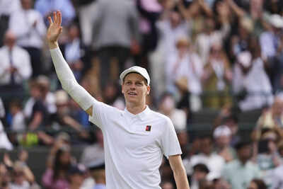 Wimbledon 2025: Jannik Sinner reaches semi-final; Iga Swiatek and Belinda Bencic in final four | Tennis News