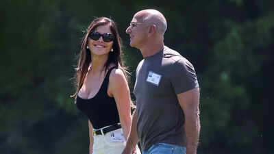 Jeff Bezos debuts new hairstyle 2 weeks after wedding to Lauren Sánchez, embracing bold makeover at Sun Valley event |