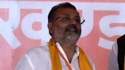 ‘Nehru-Gandhi family bows before America’: BJP’s Nishikant Dubey slams Congress; digs up archives | India News