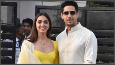 Sidharth Malhotra and Kiara Advani celebrate birth of baby girl by distributing sweets to paparazzi; say ‘No pictures, please. Only blessings’ |