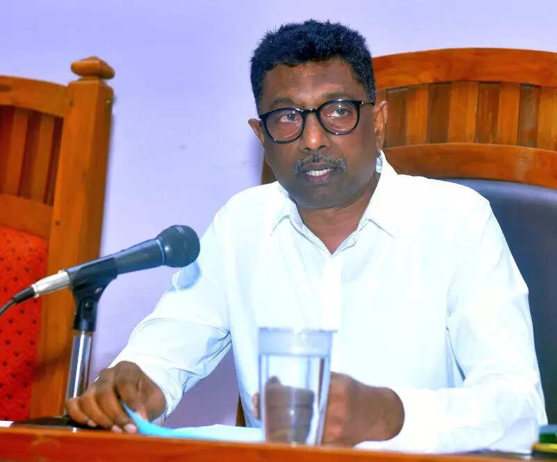 Mangalore University issues physical marks cards to graduates, ETEducation