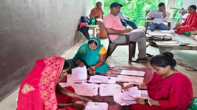 Bihar 1st in country to get a cap of 1,200 voters per booth | India News
