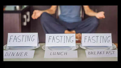 Does staying on an empty stomach help you lose weight? Know its risks and side effects |