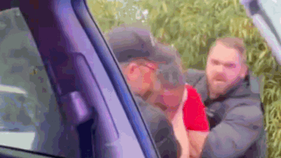 Watch: US cops smash Black man’s car window, punch him in face at traffic stop; video goes viral