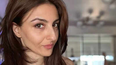 Soha Ali Khan reveals her unusual morning routine: From raw garlic to white pumpkin juice and kitchen fun | Hindi Movie News