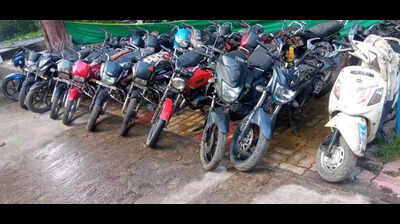 Two-wheelers are top traffic offenders in city; over 30 lakh challans issued in 2024 | Mumbai News