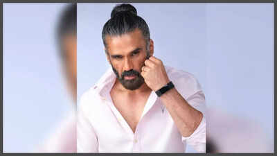 After his normal delivery remark, Suniel Shetty faces backlash once again for his ‘husband career banaega, wife should take care of kids’ comment: ‘He needs to stop talking…’ |