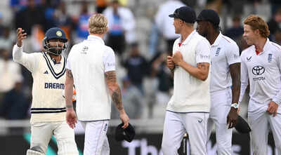 Former Australian cricketer slams England’s poor sportsmanship after handshake drama in Manchester | Cricket News