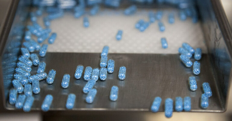 Trump Demands That Drugmakers Lower Some of Their U.S. Prices by September