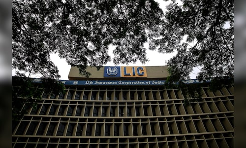Indian govt approves LIC OFS: Sources