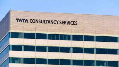 What is TCS’ bench policy whose first 35-day cycle ended this month