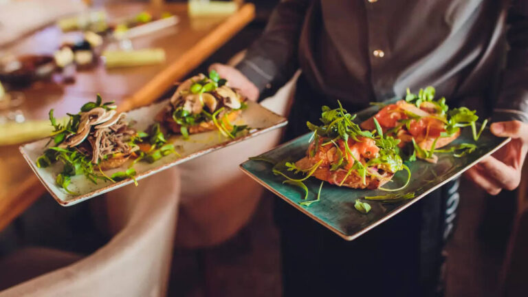 8 restaurants in India that are more than 100 years old