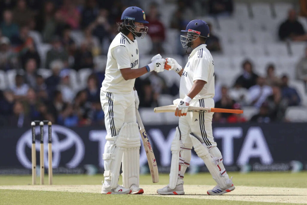 IND vs ENG Live Score, 3rd Test Match Day 3: KL Rahul, Rishabh Pant hold key as India look to cut down deficit