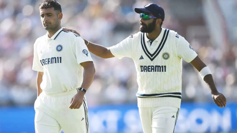 IND vs ENG Live Score, 4th Test match Day 3: India eye momentum shift with early breakthroughs at Old Trafford