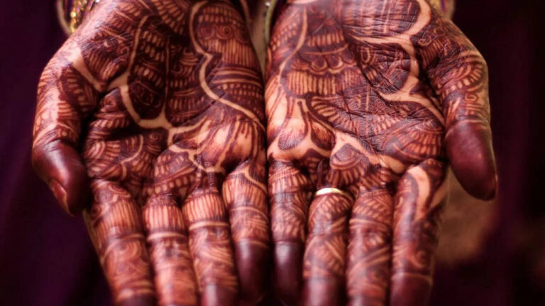 10 trending mehendi designs for Hariyali Teej and what makes them stand out