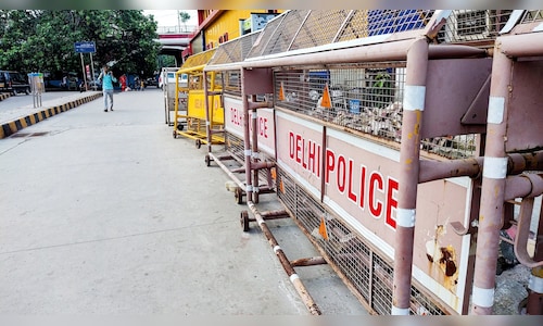 At least 3 Delhi schools receive bomb threat, police say nothing suspicious found