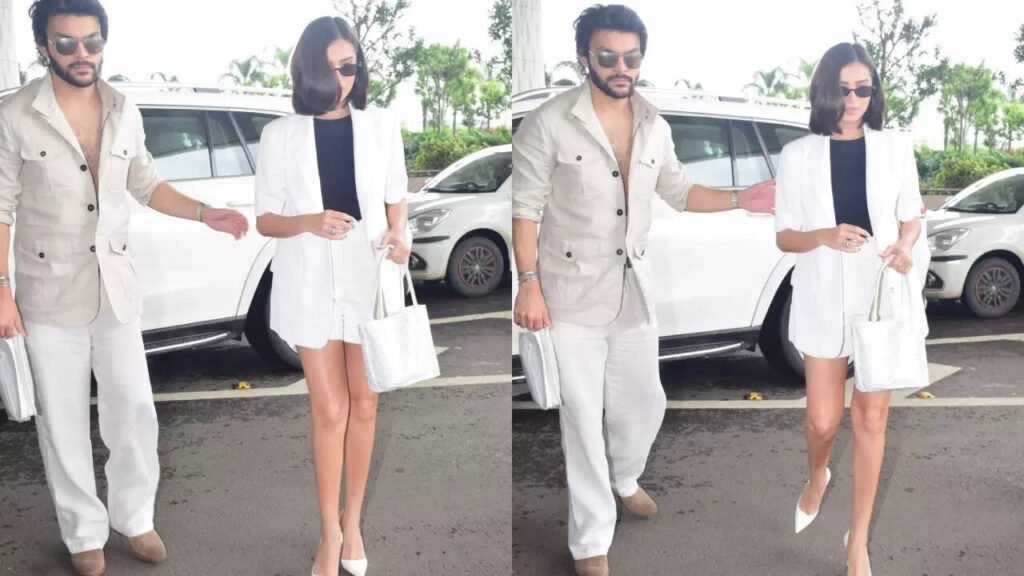 Veer Pahariya and Tara Sutaria make FIRST appearance together after almost confirming their relationship; he gets protective and holds her- PICS inside | Hindi Movie News
